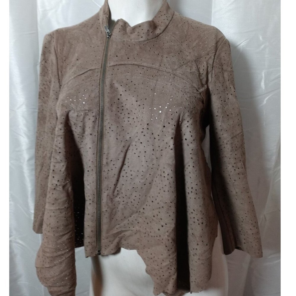BCBGMAXAZRIA Women S Asymmetrical Perforated Jacket Zip Front